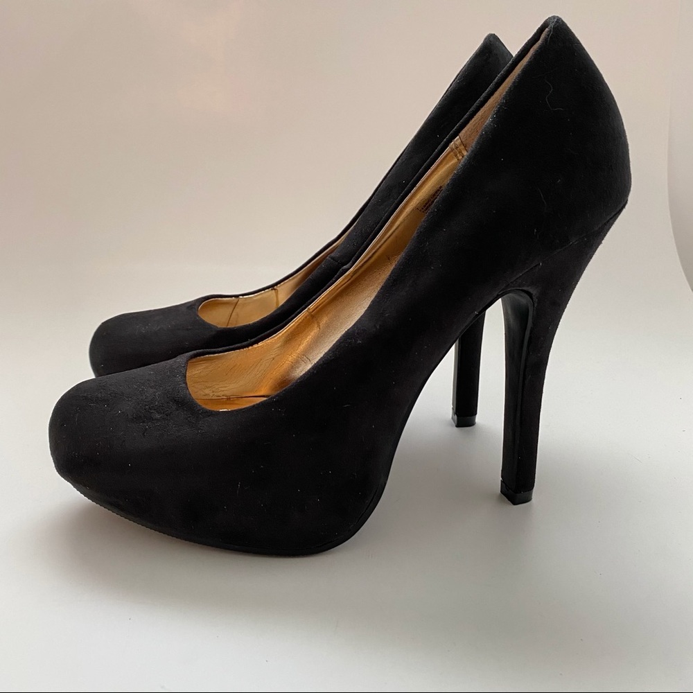 Mossimo Black Suede Platform Heels Size 7